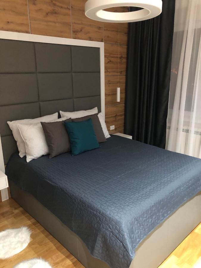 Lux Apartman 33 Kragujevac Exterior foto